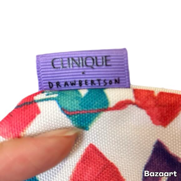 CLINQUE X DRAWBERTSON White Multi Color Lips Kiss Zip Up Make-up Travel Bag NWT - Picture 4 of 5